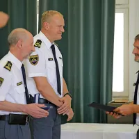 Ob dnevu policije so v Novi Gorici podelili &scaron;tevilna priznanja (foto)