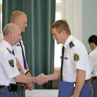 Ob dnevu policije so v Novi Gorici podelili &scaron;tevilna priznanja (foto)