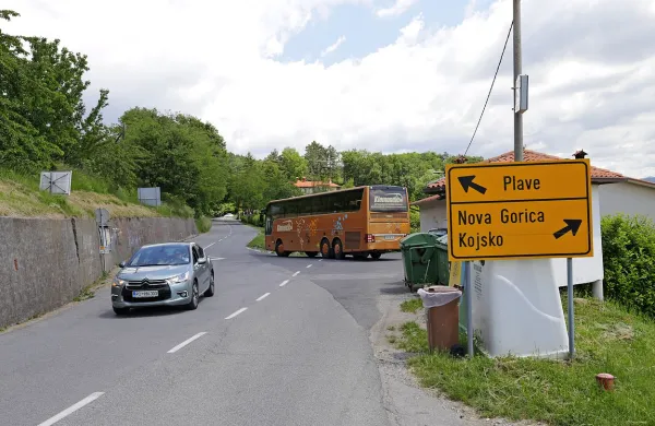 Gradbeni delavci se bodo v kratkem lotili gradnje krožišča in 
obnove ceste v Gonjačah. 