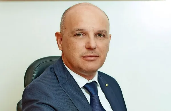 Nadzorni svet Mlinotesta je včeraj za predsednika uprave 
imenoval Danila Kobala, dosedanjega člana uprave Mlinotesta.