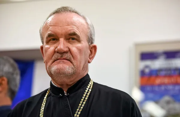 Specializirano državno tožilstvo je zoper paroha Srbske 
pravoslavne cerkve Perana Boškovića vložilo tožbo za odvzem premoženja nezakonitega izvora, tožbeni zahtevek 
znaša približno 800.000 evrov.