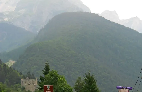 V načrtu je, da bi čez Predel potekala tudi nova mednarodna 
avtobusna linija.