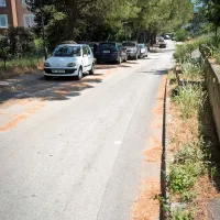 Na Markovcu novo parkiri&scaron;če, dvosmerna cesta in pločnik