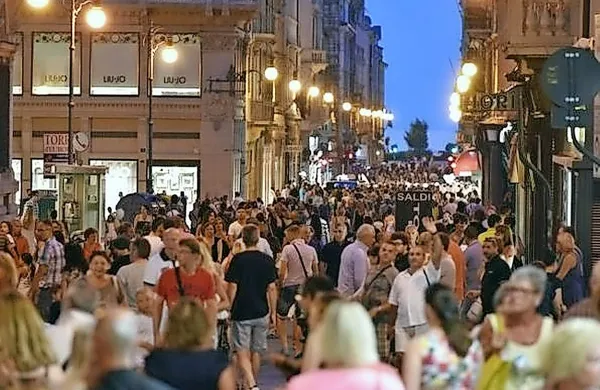 V Trstu v soboto uvod v poletne razprodaje