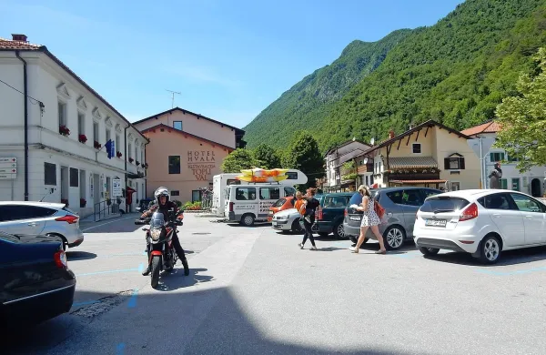 Osrednji trg bo postal pešcem prijaznejši, parkiranje pa bo 
treba plačati. 