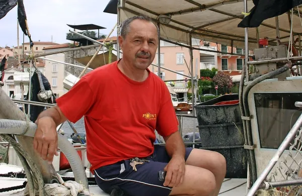 Ribiči za zdaj na morje po starem režimu