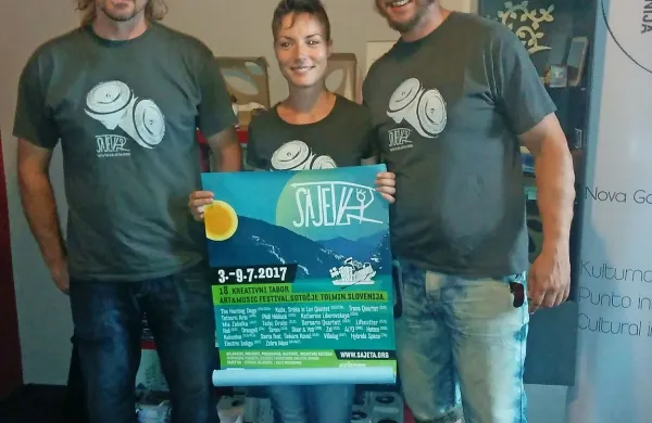 Organizatorji Sajete Janez Leban, Urška Mežnar in Samo 
Polutak Kos (z leve) so ob polnoletnosti festivala pripravili 
raznolik in pester tedenski program.  