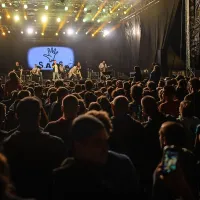 Stari znanci Sars z besedili svojih komadov  razkrivajo, da 
cenijo naravo in ustvarjalnost.   