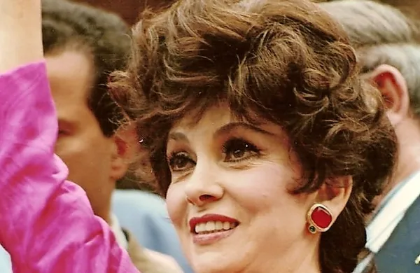 Italijanska igralka Gina Lollobrigida danes praznuje 90 let.