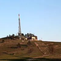 Število pohodnikov, ki obiščejo Slavnik, se iz leta v leto 
povečuje.
