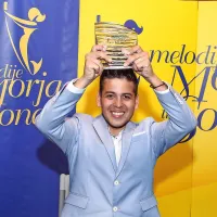 Zmage na 37. festivalu Melodije morja in sonca se je 
razveselil Isaac Palma. 