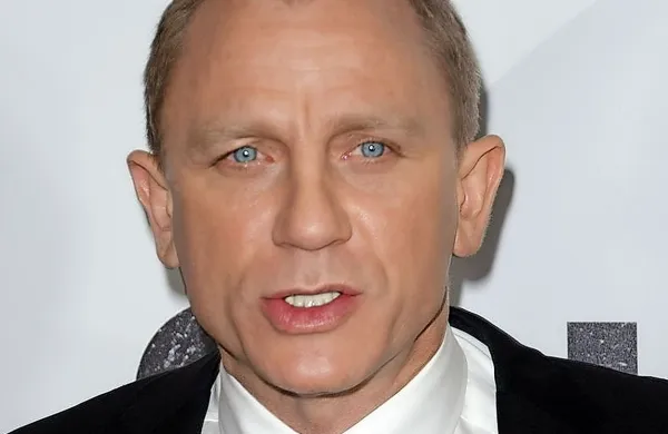 Daniel Craig