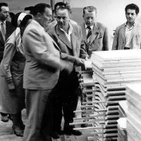 Tito je obiskal novogoriško tovarno Meblo, 23. 8. 1958