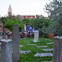 Skupini Veja in Kontra Kvartet sta odprli 15. festival Jeff (video)