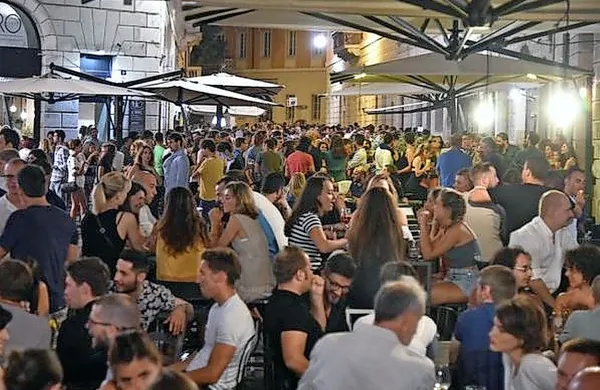 Najbolj na udaru so stanovalci ulice Torino, kjer je skoncentriranih največ modnih lokalov.