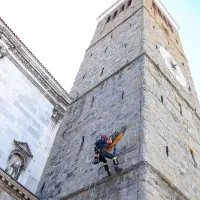 Spuščanje z zvonika je trajalo le nekaj minut.