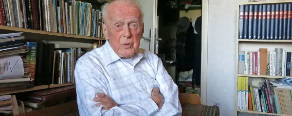 Slavko Krušnik: “Če bomo čakali na usmiljenje kapitalistov, ne bomo rešili ničesar. Delavski razred zdaj prosjači že z iztegnjeno 
roko ... Treba je zahtevati, s stisnjeno pestjo!”