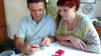 Samo in Tadeja Rodman iz Komna sta bila vesela najdbe 
njegovega izgubljenega poročnega prstana.