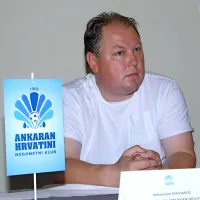 Predsednik Sebatjan DvojmočŤ

