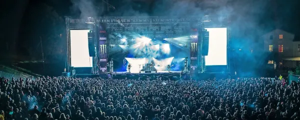 Tišina po Metaldays, največjem festivalu na Sotočju,  bo trajala zgolj teden dni, nato  bodo že prihajali punkrockerji, 
sledili bodo reggae navdušenci in na koncu blues rockerski motoristi.