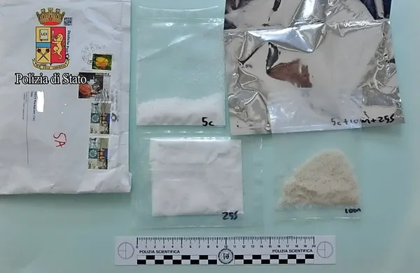 Tržiški policisti so razpečevalcem zasegli nekaj droge.