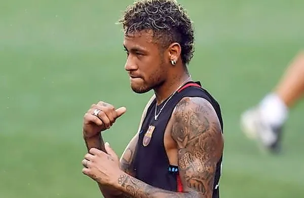 Neymar piše nov list v zgodovini rekordnih nogometnih 
prestopov.