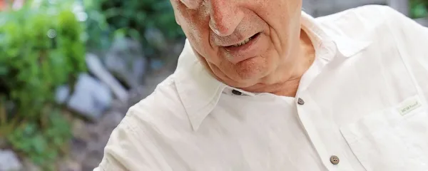 “Moja knjiga bo v določenem smislu razočarala tako tiste, ki 
me sovražijo, kakor tiste, ki me imajo radi,” za svojo raziskavo  
o partizanih napoveduje Jože Pirjevec.