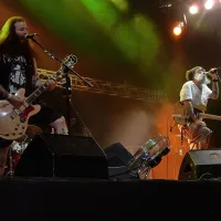 Jaya the Cat so z reggae ritmi napovedali Overjam.