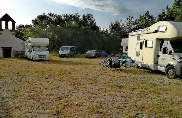 Tako je bilo v sredo zjutraj pri cerkvici sv. Brikcija v Naklem. 