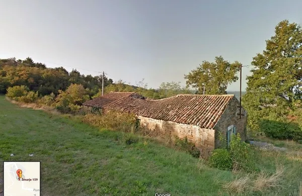 Meseca avgusta lani je koprska občina na javni dražbi iskala 
kupca za staro istrsko hišo s pripadajočim zemljiščem. 
Podjetje Portval je bilo med dražitelji najbolj uspešno.