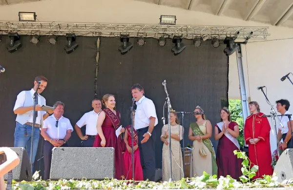 Tako je Tinkara Gulič tudi uradno postala kraljica terana. 
Naziv je prejela za dve leti.