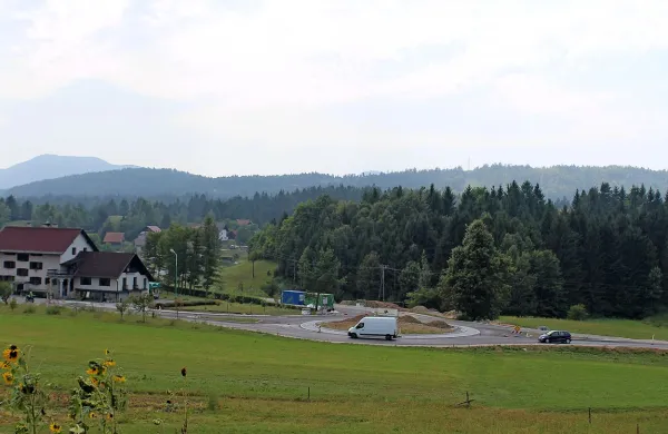 Naložba v Godoviču je “upočasnjena” zaradi dopustov, trdijo 
odgovorni. 