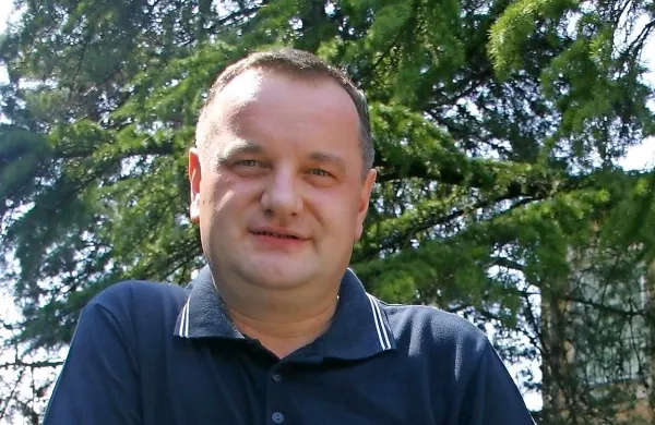 Božo Rustja: “Zakaj ljudje v postmoderni dobi 
gredo na Sveto Goro, v Strunjan, na Brezje ali v 
Lurd? Ker človek potrebuje mater, zavetje, toplino, 
sprejetost. Marija pa je mati, ki  ponuja objem.”