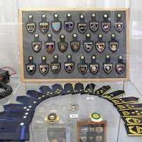 Vsi čini in oznake slovenske policije.