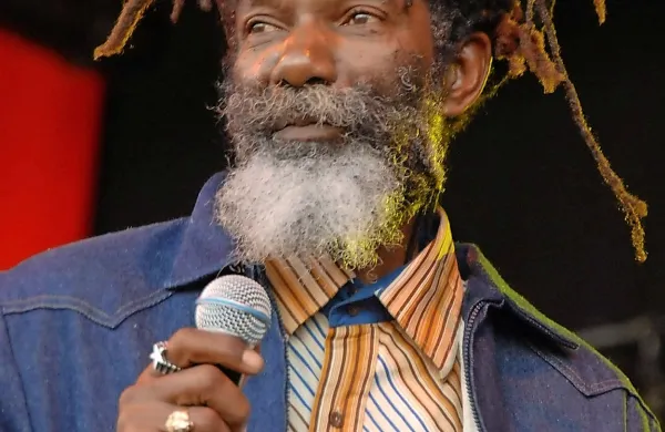 Don Carlos bo z zasedbo Dub Division nastopil jutri. 