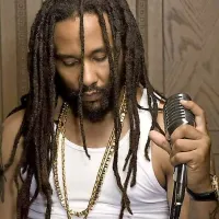 Ky-Many Marley, sin  Boba Marleya, 
bo glavni oder zatresel v petek.