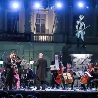 Orkester I solisti Veneti, ki je lani navdušil na Tartinijevem trgu, 
bo 30. avgusta nastopil v piranski cerkvi sv. Jurija.  
