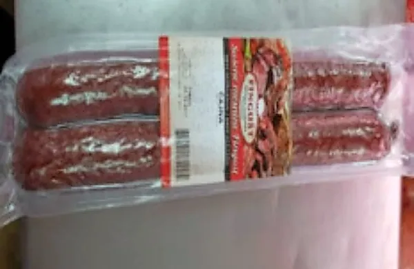 Podjetje Fingušt Mesnine štajerske iz prodaje umika izdelek 
Čajna klobasa, pri katerem so odkrili salmonelo.