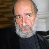Iz Čila bo pripotoval častni gost, pesnik Raúl Zurita.