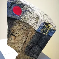 Gregorčičeva skulptura S svetlobo vse oživi