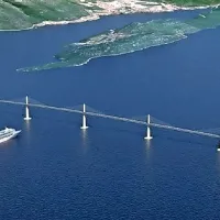  Most na Pelješac, ki so ga narisali v mariborskem biroju 
Ponting, lahko zaradi zahtev BiH  še dolgo ostane le na 
papirju.