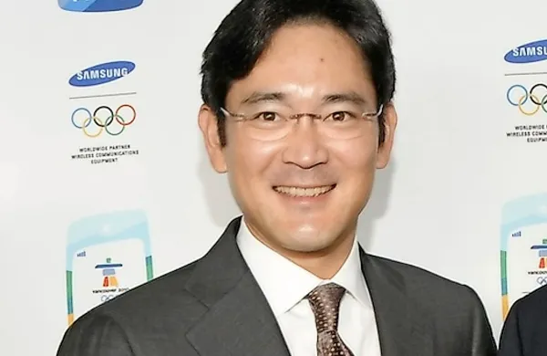 Sin prvega moža Samsung Electronics Lee Jae-yong je po 
mnenju sodišča kriv podkupovanja predsedničine zaupnice  v 
zameno za politične usluge.