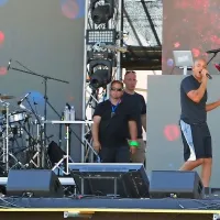 Takoj po izkrcanju z gliserja je Will Smith odšel na tonsko vajo 
na prizorišče MTV SummerBlasta.