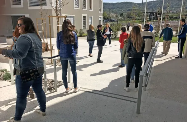 Špela Ponomarenko Janić in Anja Osterman sta na SP v 
Račicah priveslali do brona.