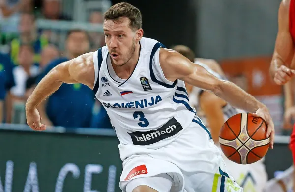 Najboljši strelec pri Sloveniji je bil znova kapetan Goran 
Dragić z 29 točkami.