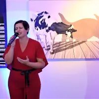 Pozor, domača žival na sliki!