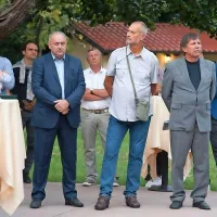 Na rojstni dan ND Gorica je prišel tudi predsednik Nogometne zveze Slovenije Radenko Mijatović (v ospredju 
drugi z leve). 