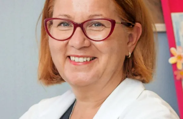 Nataša Fikfak: “Skupaj s pacienti se bodo po 
potrebi selili tudi zaposleni.” 