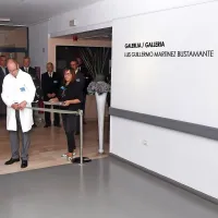 Galerijo sta odprla avtor fotografij, urolog Miloš Petrovič in predstojnik kirurgije Mladen 
Gasparini.    