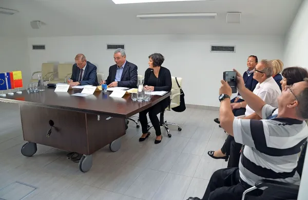 Podpis dogovora o vključitvi v projekt Občina po meri 
invalidov za letošnje leto potrjuje, da se občina trudi postati 
invalidom prijazna.      